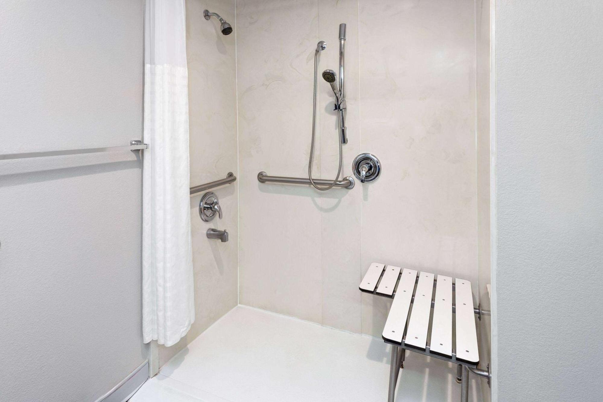 La Quinta Inn By Wyndham Cleveland Independence Luaran gambar
