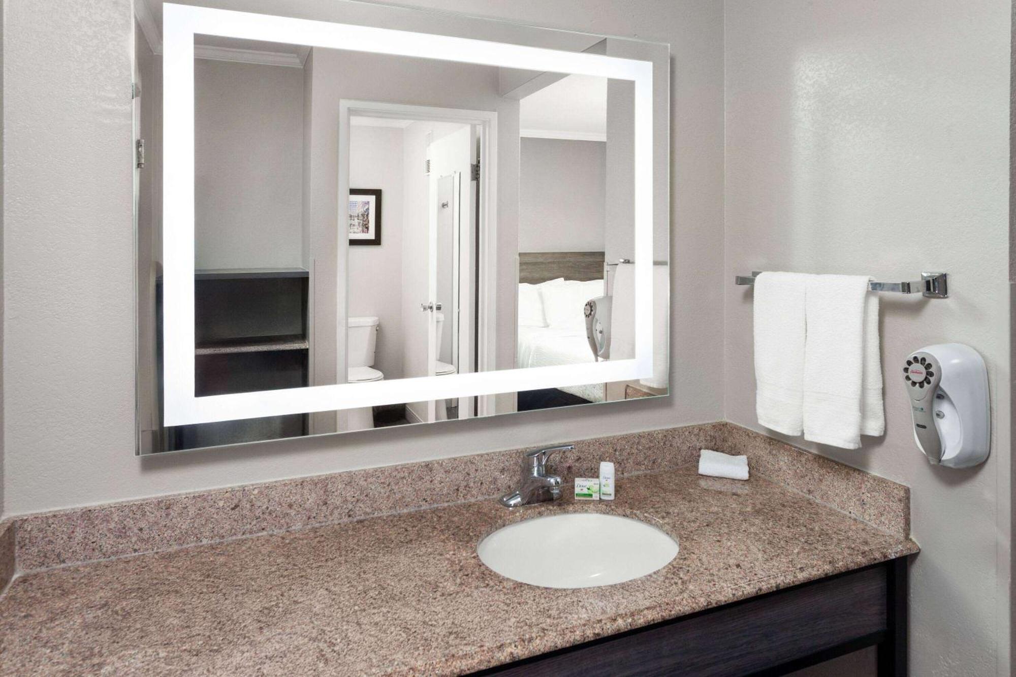 La Quinta Inn By Wyndham Cleveland Independence Luaran gambar